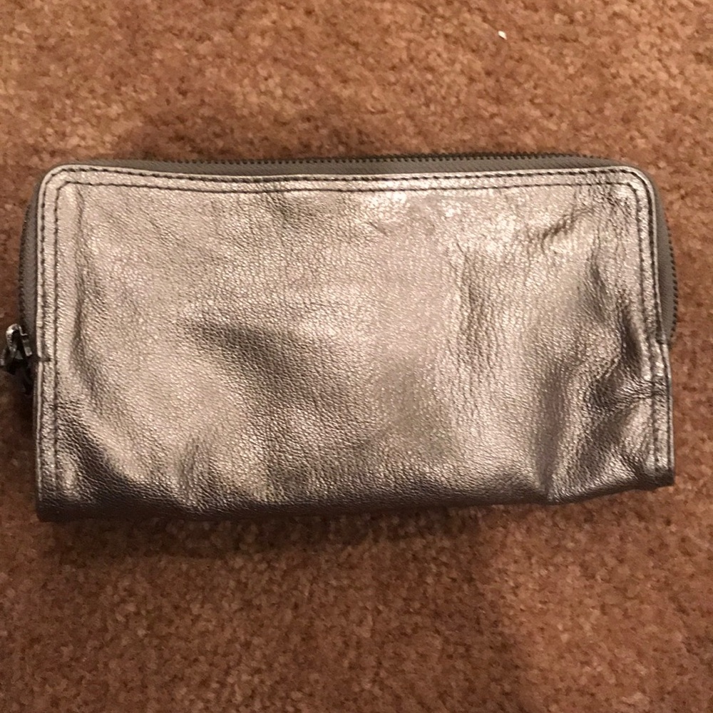 NWT - Tano Metallic Hobo Wallet